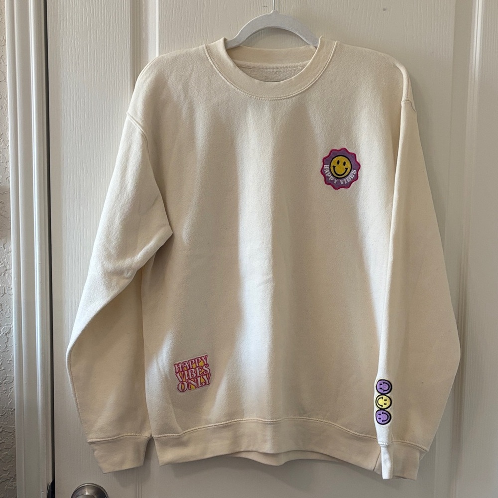 Persaya Cream Sweatshirt with Colorful Patches